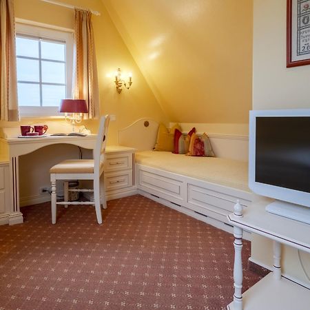 Hotel Wiesbaden Wenningstedt-Braderup Ngoại thất bức ảnh