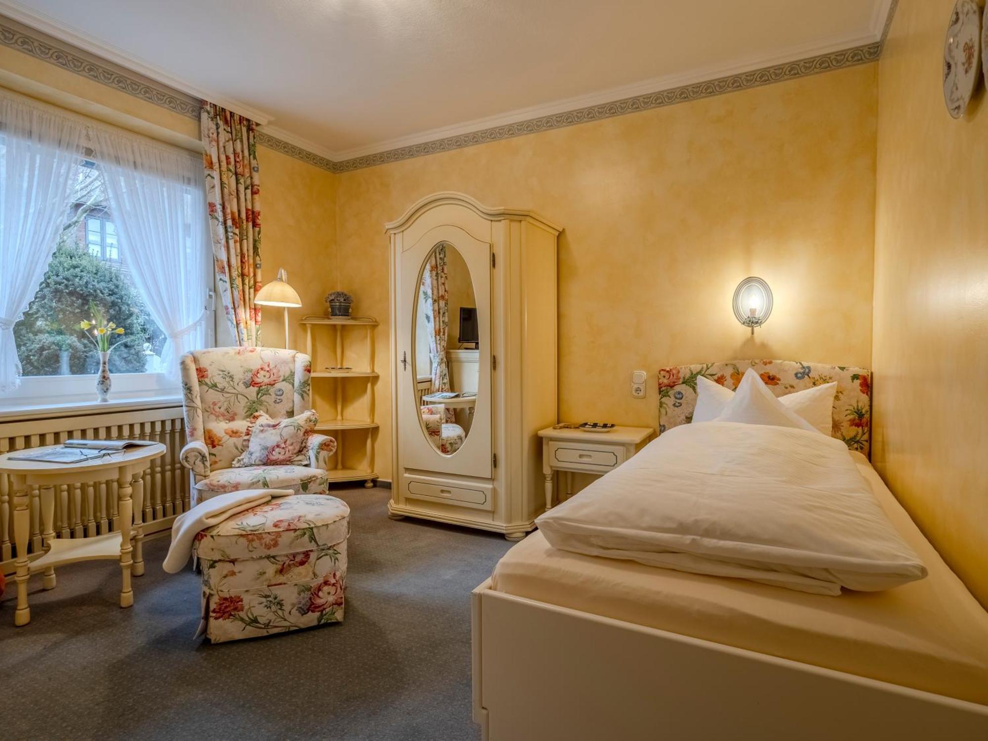 Hotel Wiesbaden Wenningstedt-Braderup Ngoại thất bức ảnh