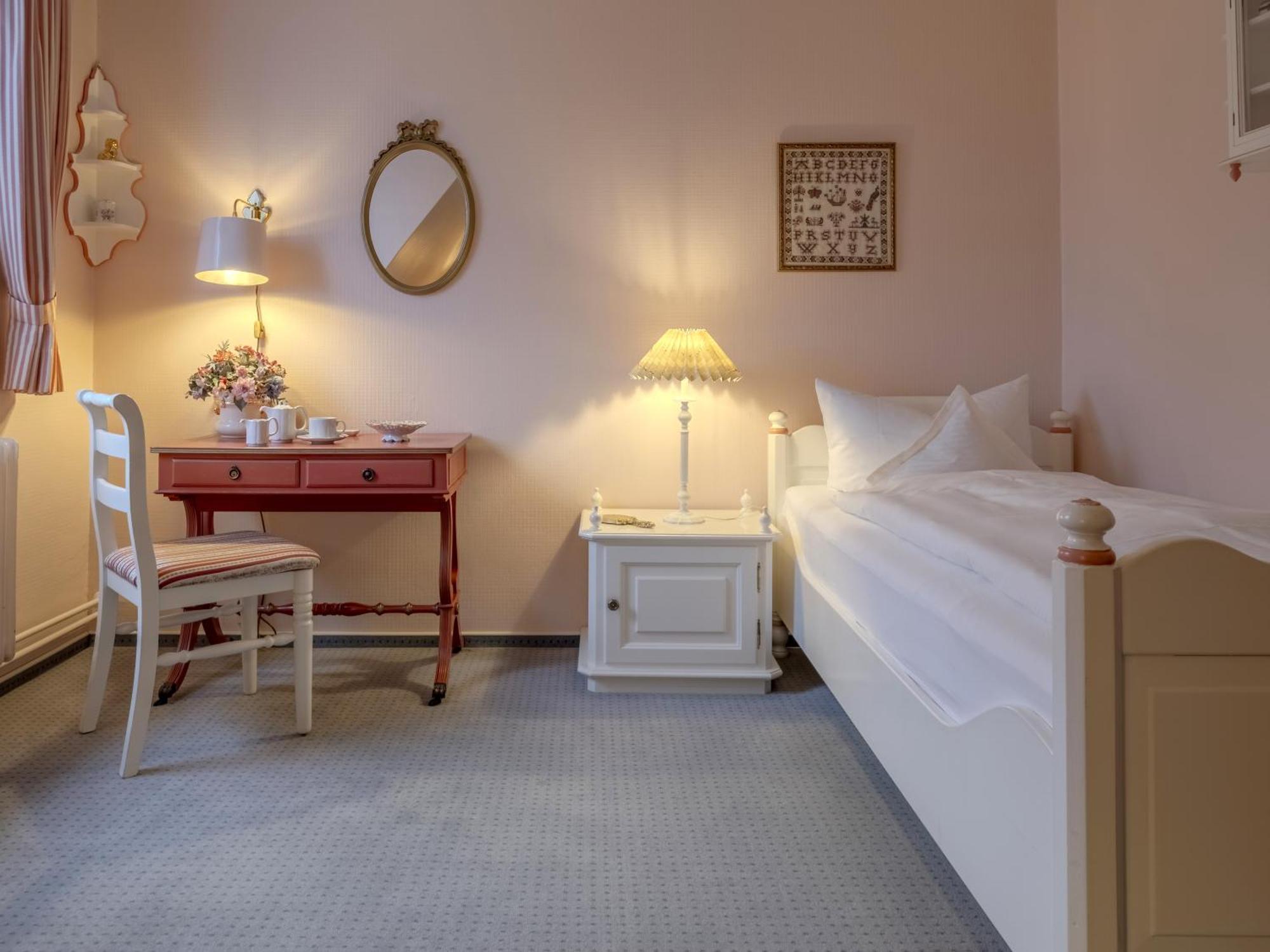 Hotel Wiesbaden Wenningstedt-Braderup Ngoại thất bức ảnh
